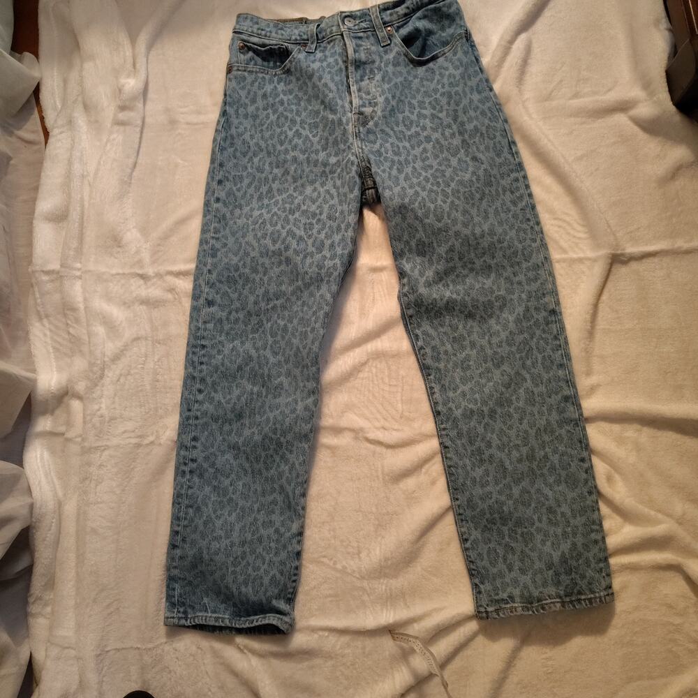 Levi’s Premium Denim Blue Leopard Print Jeans – 29x26 – Rare Style